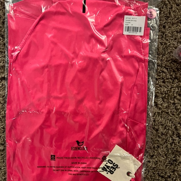 Kendall Silk Dress in Fuchsia SER.O.YA NWT size MED in package. Retails 445.00 - Picture 5 of 7